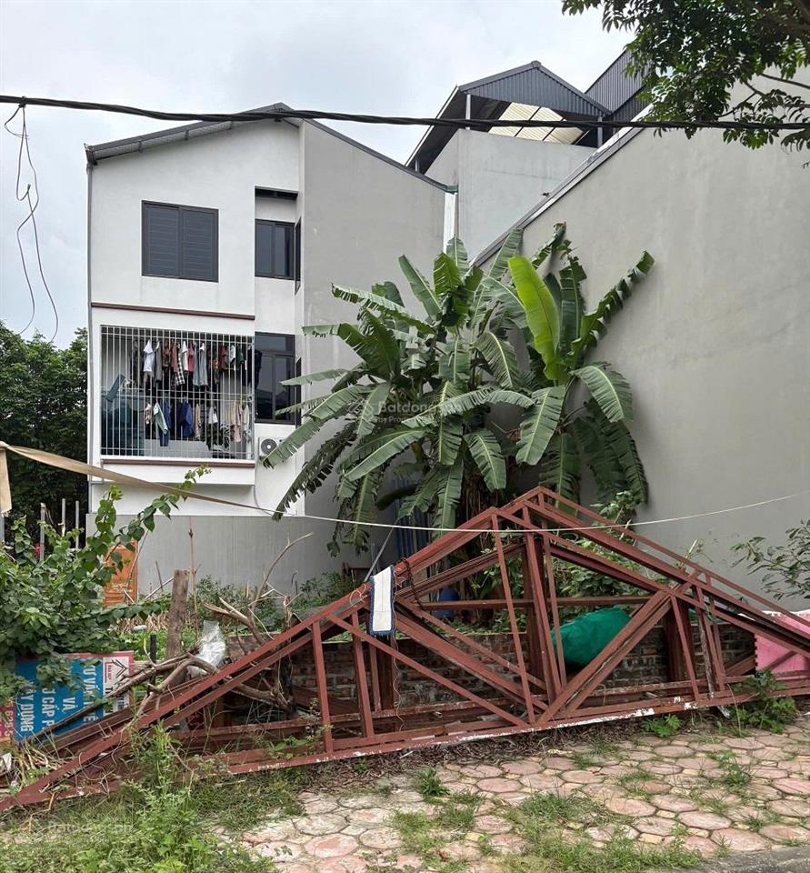 Bán đất tại xã cổ đông 109.7m2 pháp lý đầy đủ với mặt tiền 6,29m  hiện tại là thôn 6 hoà lạc