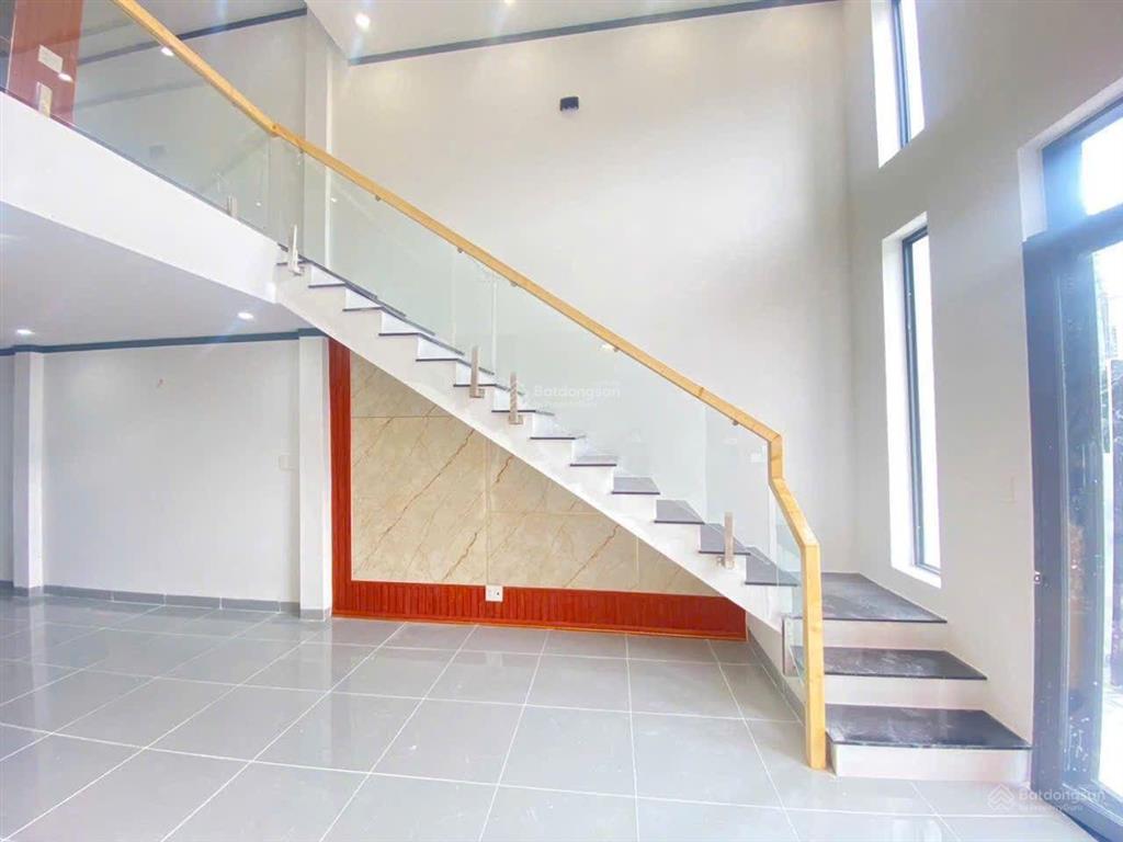 Bán nhà riêng tại hương lộ 6, 70 m2 đẹp, nhiều tiện ích
