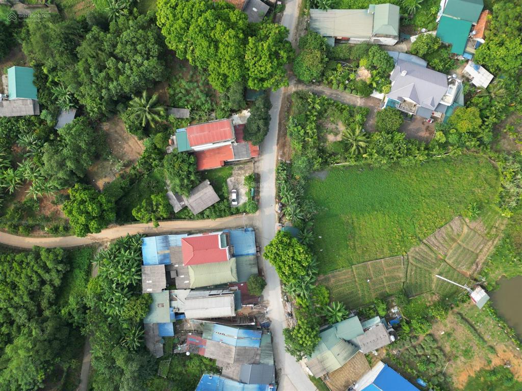 Khu 6 yên luật hạ hoà pt ~200m2 mt 15,8m 100ont giá 4xxtr