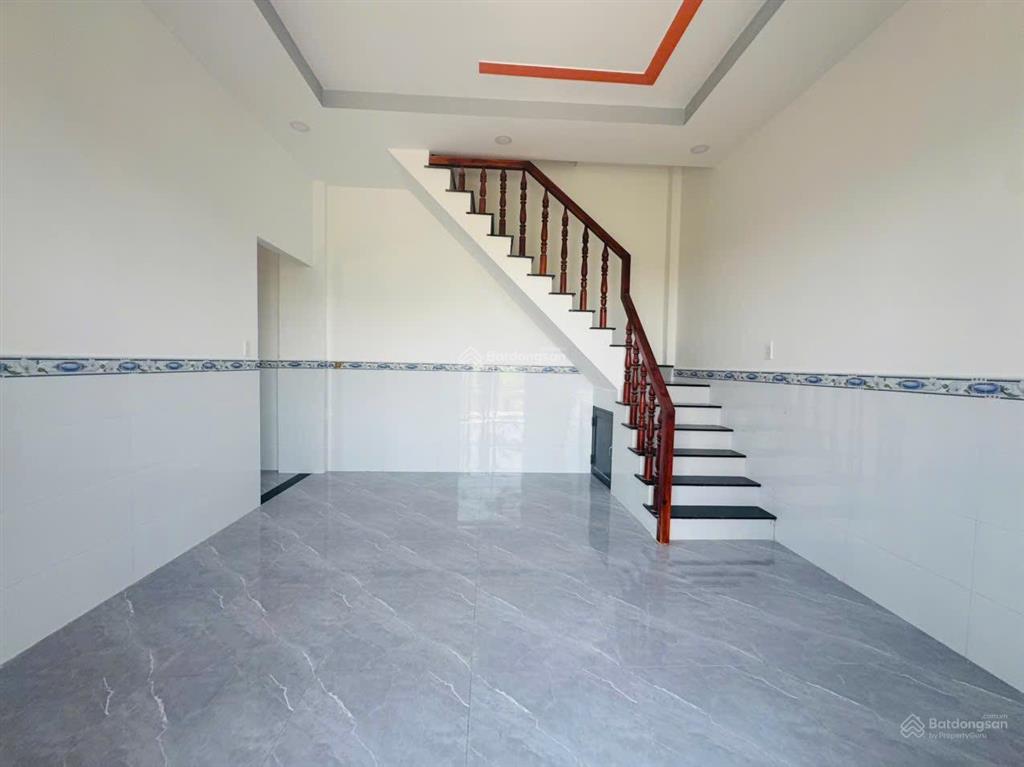 Căn ngay 2mt tại mỹ hạnh nam với tổng diện tích 90m2 hướng tây nam