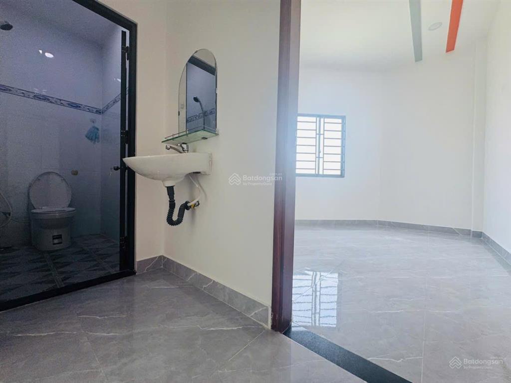 Căn ngay 2mt tại mỹ hạnh nam với tổng diện tích 90m2 hướng tây nam