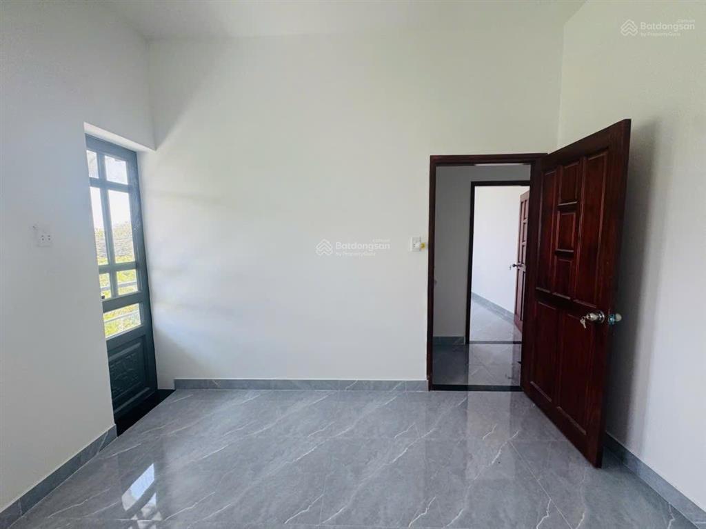 Căn ngay 2mt tại mỹ hạnh nam với tổng diện tích 90m2 hướng tây nam