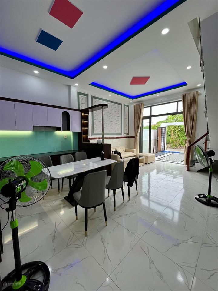 Nhà lầu gần chợ mỹ hạnh (gò hưu)