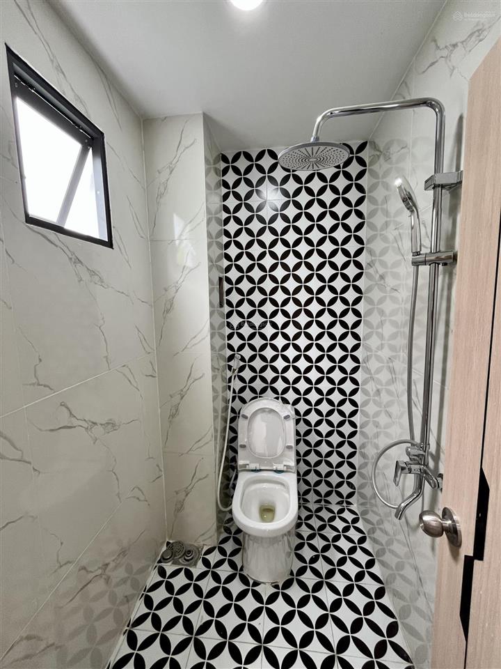 Nhà lầu gần chợ mỹ hạnh (gò hưu)
