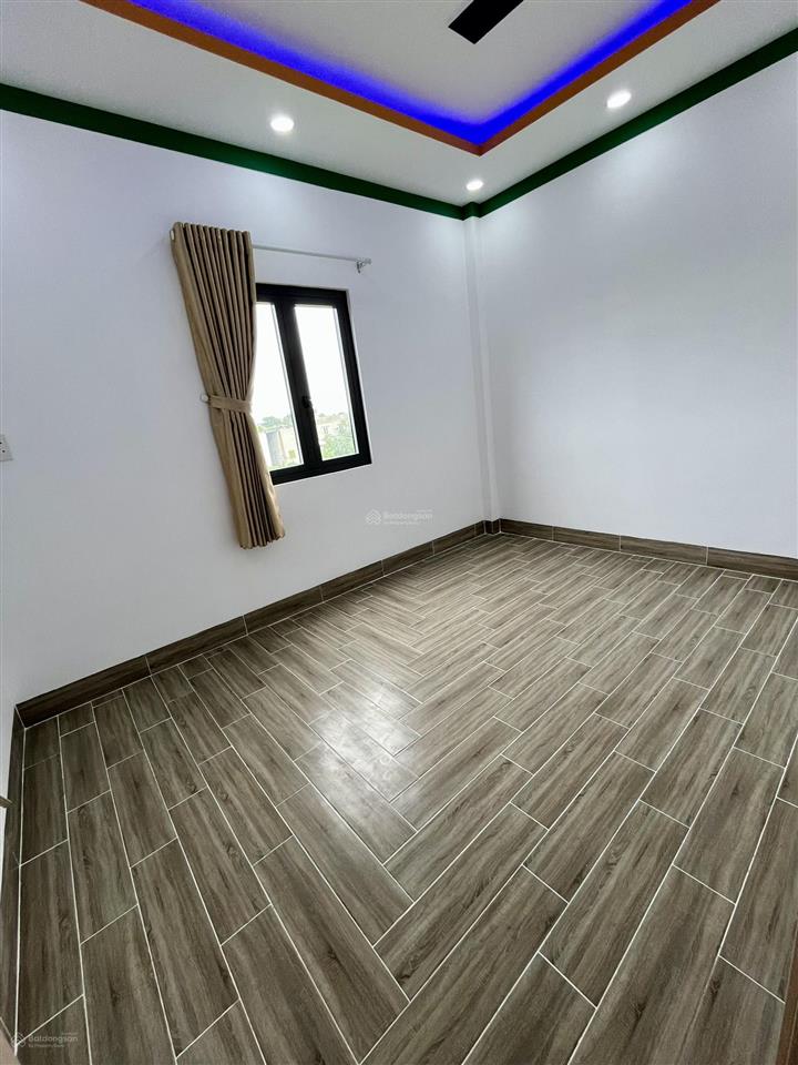 Nhà lầu gần chợ mỹ hạnh (gò hưu)