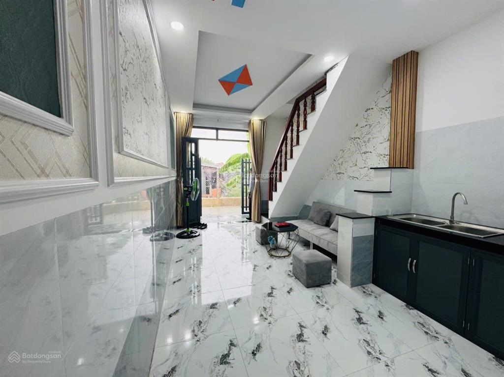 Cần bán nhà gấp để xoay tiền trả nợ