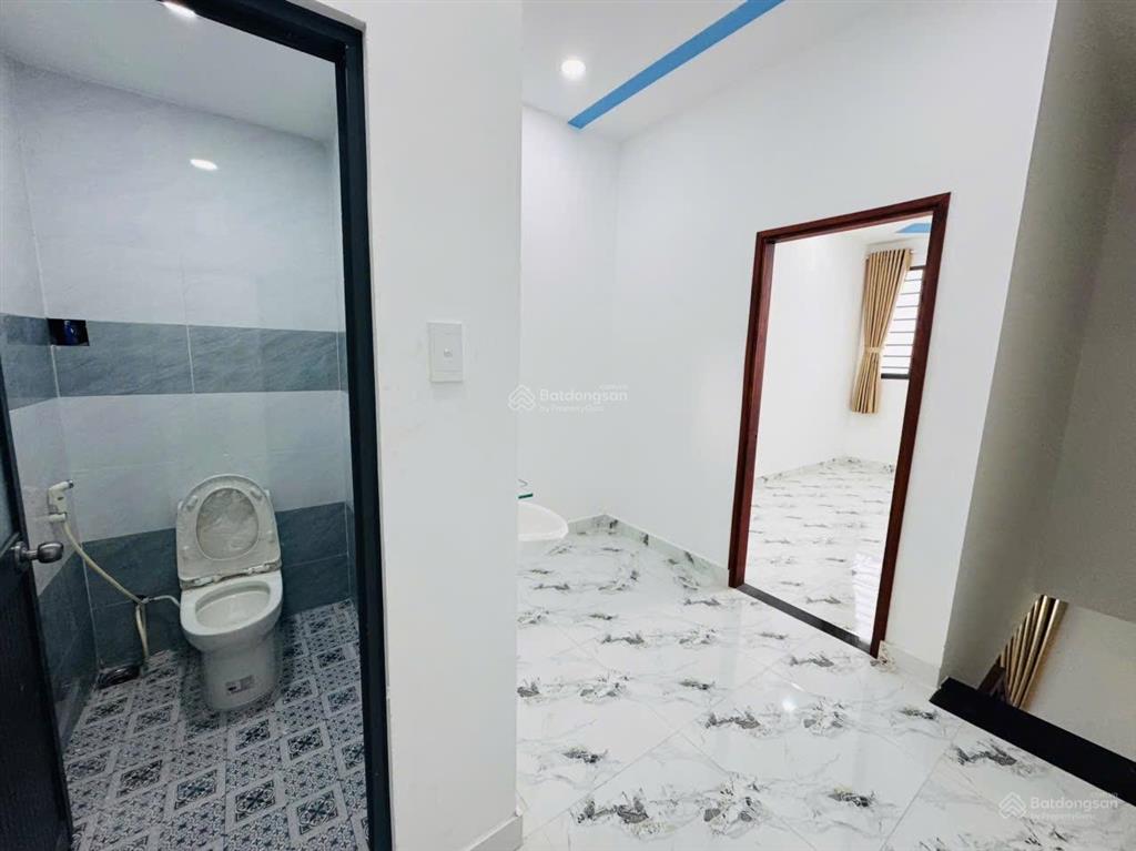 Cần bán nhà gấp để xoay tiền trả nợ