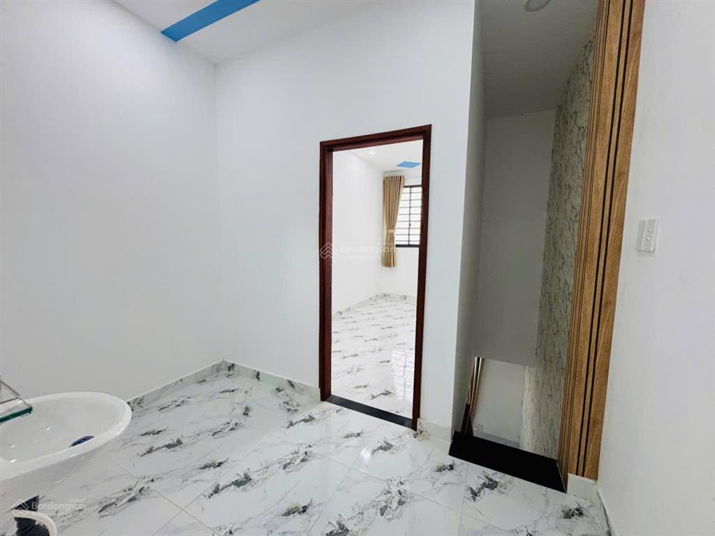 Cần bán nhà gấp để xoay tiền trả nợ