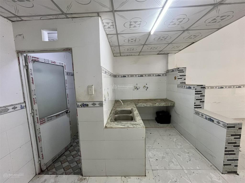 Bán kho, nhà xưởng tại đường đt 824, xã mỹ hạnh nam, huyện đức hòa, 7,9 tỷ, 400m2