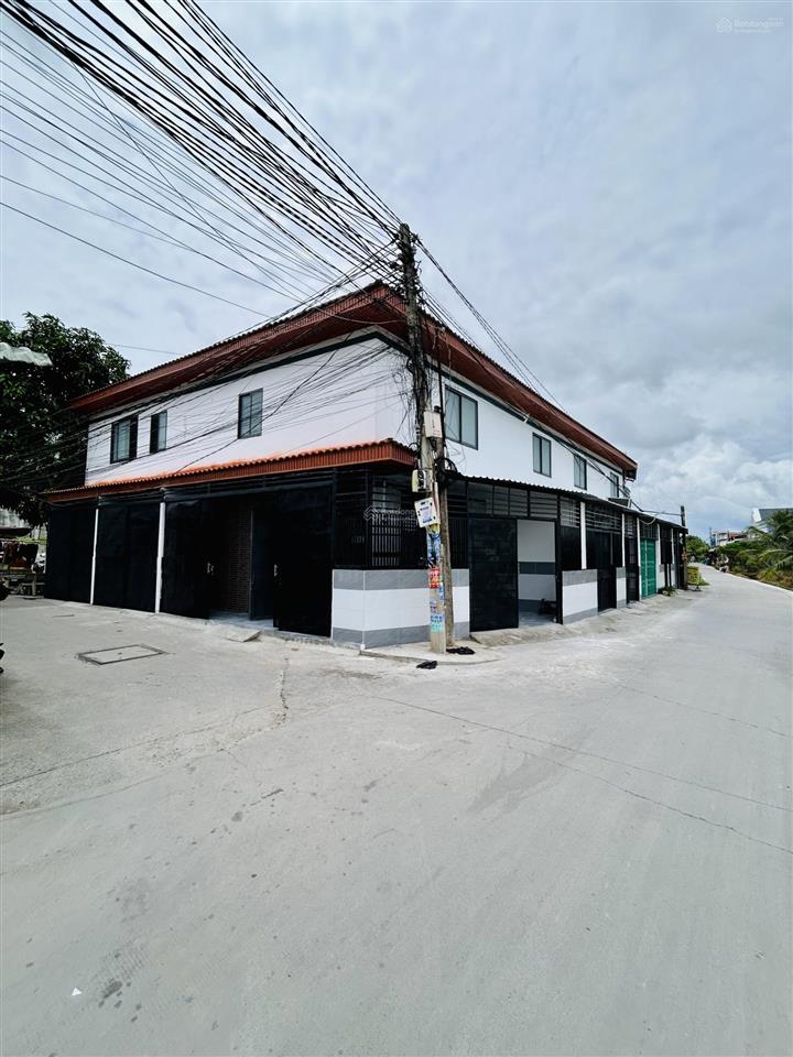 Cần bán gấp nhà 2mt kinh doanh, bán kính 500m ra 4 cụm kcn
