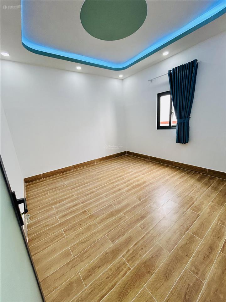 Giá này mà chê thì chắc anh chị chờ nhà cho không sao