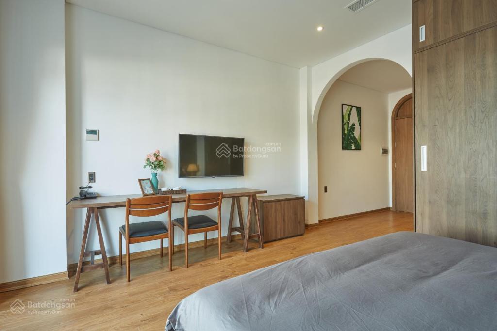Chính chủ căn hộ 40m2 ngay khu đường hoa phan xích long, giá 5,9tr. thuê dài hạn gần khu ăn uống
