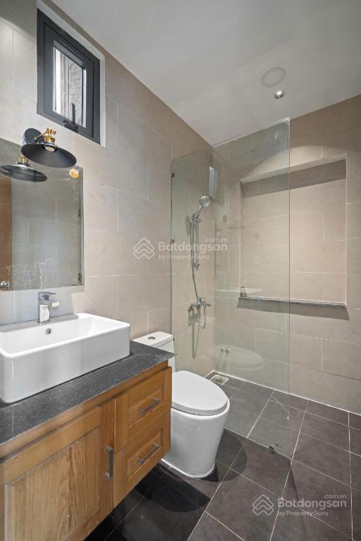Hệ thống căn hộ mới 100%, view metro, ngay mặt tiền đường nguyễn hữu cảnh, 45m2, đầy đủ nội thất