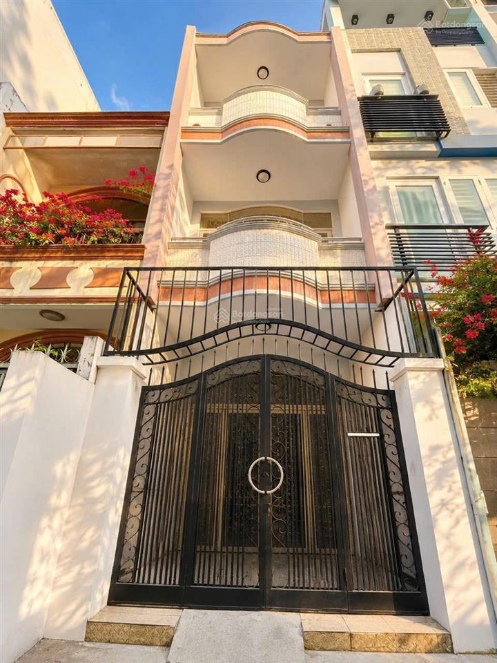 Bán gấp nhà riêng 4pn, 3wc tại huỳnh văn bánh, phú nhuận, 6,6 tỷ, 32m2