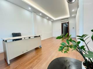 Cho thuê văn phòng tại lê văn lương, 14 triệu, 70 m2 giá siêu hời.  em 0988 453 ***