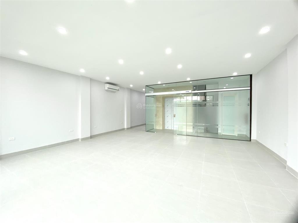 Sàn vp tại lạc long quân, tây hồ cần cho thuê, dt 60m2/sàn, giá tốt,  em đô 0988 453 ***