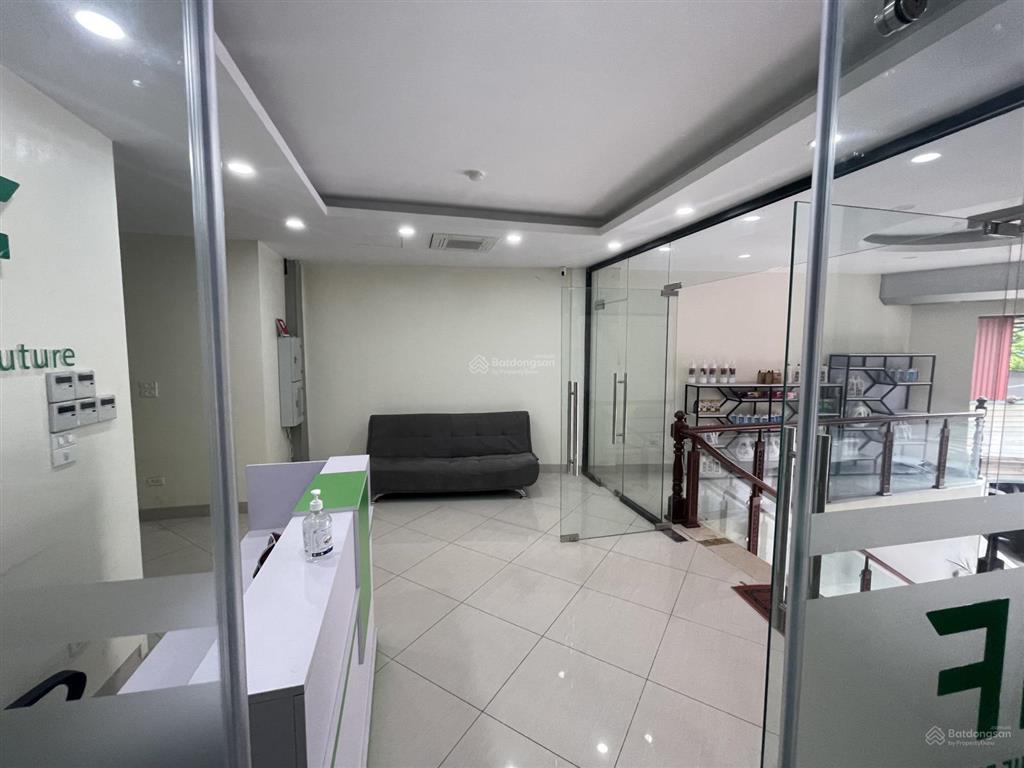 Nhanh tay sở hữu ngay một 1 sàn văn phòng diện tích 70m2 giá tốt tại nguyễn thị định.  0988 453 ***
