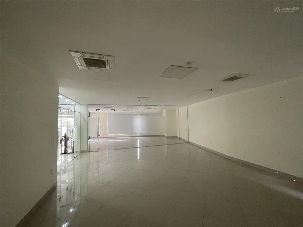 Nhanh tay sở hữu ngay một 1 sàn văn phòng diện tích 70m2 giá tốt tại nguyễn thị định.  0988 453 ***