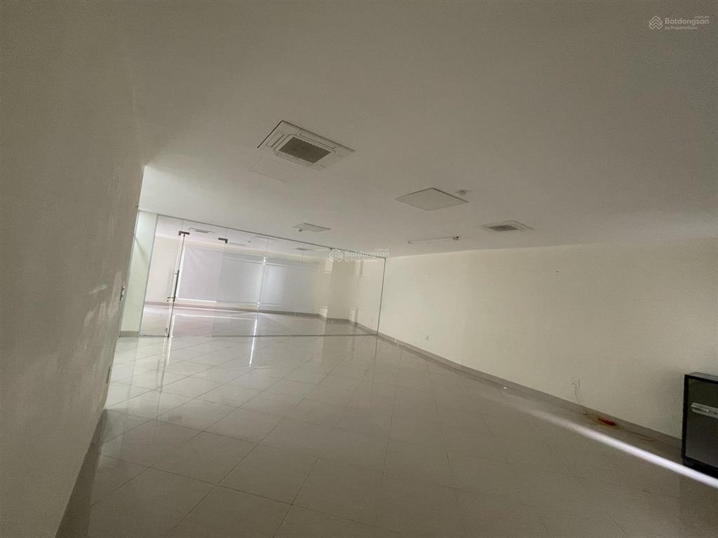 Nhanh tay sở hữu ngay một 1 sàn văn phòng diện tích 70m2 giá tốt tại nguyễn thị định.  0988 453 ***