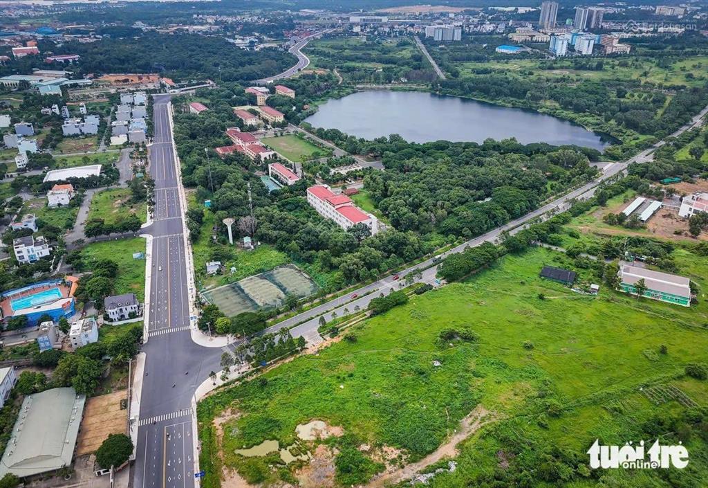 Chính chủ bán lô góc 2mặt tiền, (167,5m2) đối diện chung cư kđt bình nguyên. phường đông hòa, tphcm
