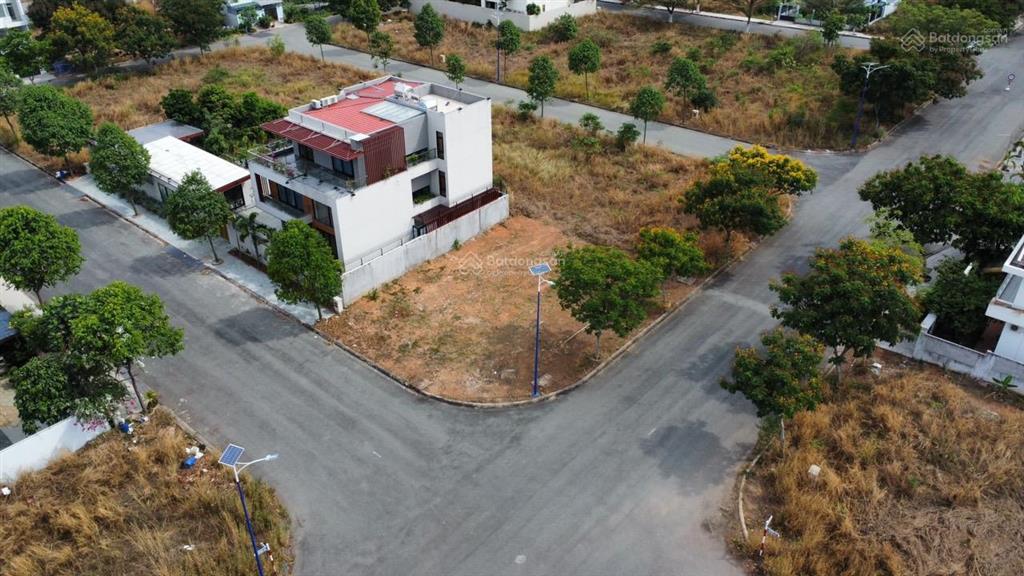 Chính chủ cần bán gấp nền góc biệt thự 2mặt tiền khu đô thị bình nguyên 317,5m2
