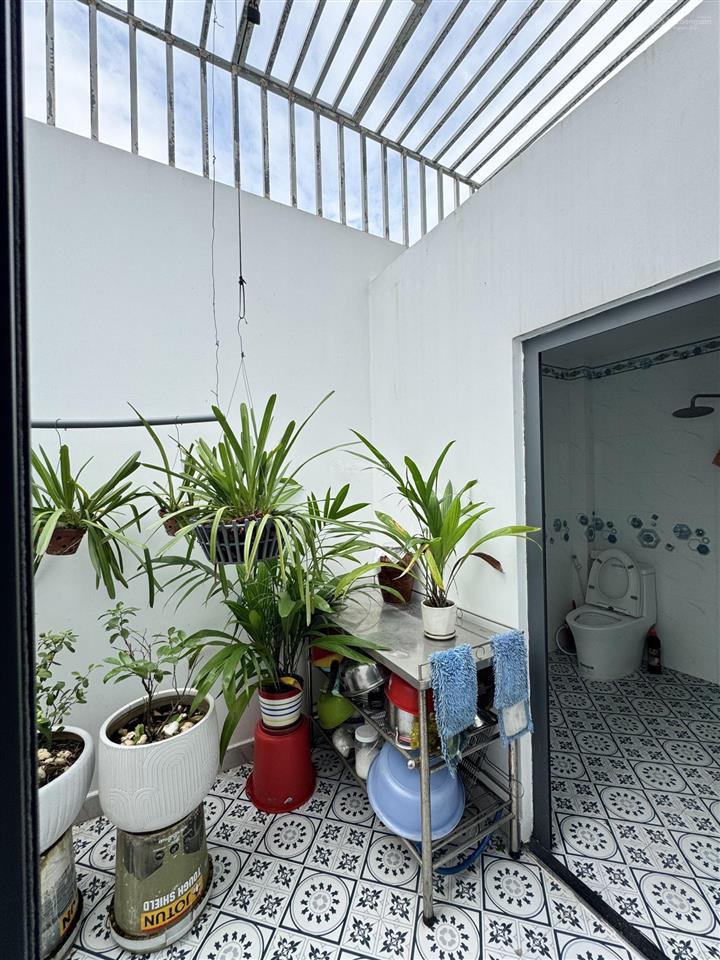 Nhà sổ riêng, 5x20m đường 15m, 1 lầu sân thượng, 3 phòng