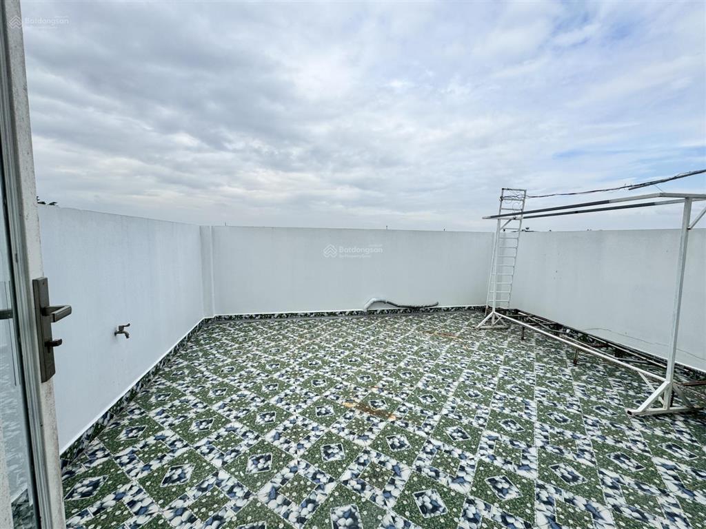 Nhà sổ riêng, 5x20m đường 15m, 1 lầu sân thượng, 3 phòng
