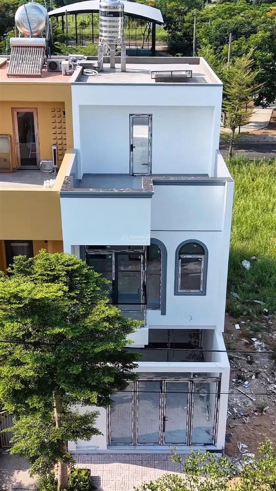 Nhà mới xây sổ hồng riêng đg lê văn lương nối dài qua long hậu cách nhà bè 500m