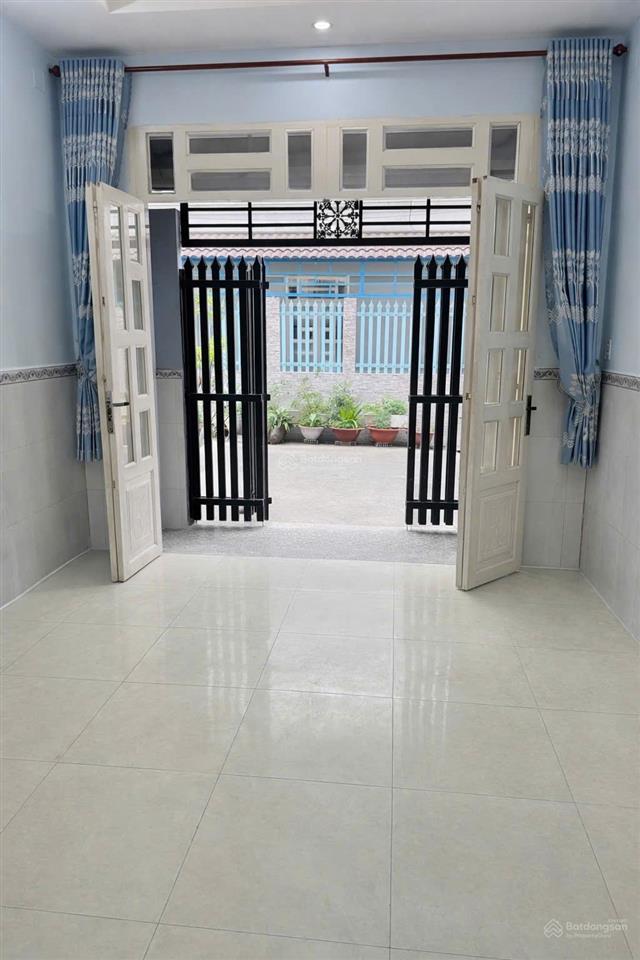 Nhà 2 lầu 4 phòng ngủ, hẻm 6m đường lê văn lương gần bệnh viện nhà bè