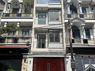 Nhà mới xây shr 2 lầu 4 phòng ngủ, sân thượng, đg lê văn lương nối dài qua long hậu