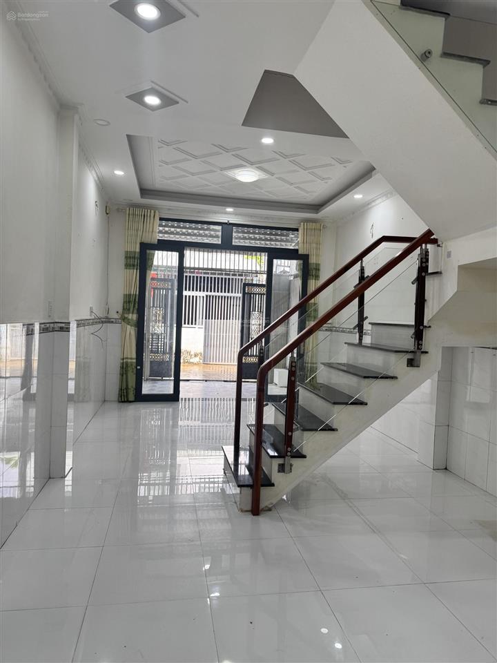 Bán nhà sổ hồng riêng hỗ trợ vay ngân hàng mặt tiền hẻm 4m