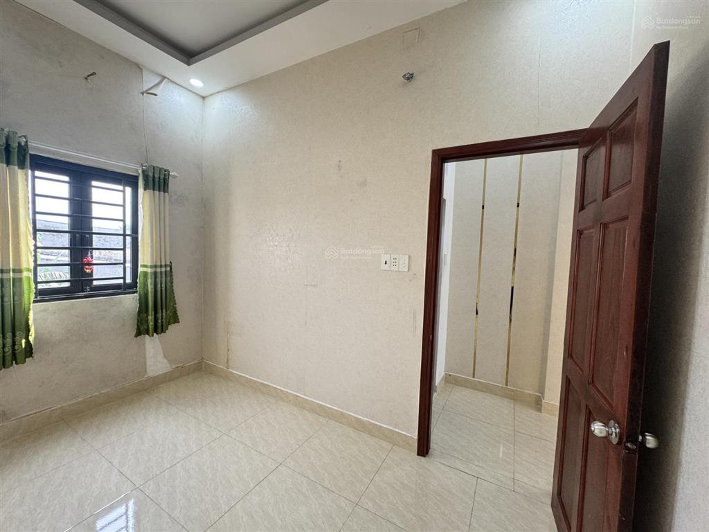 Bán nhà sổ hồng riêng hỗ trợ vay ngân hàng mặt tiền hẻm 4m