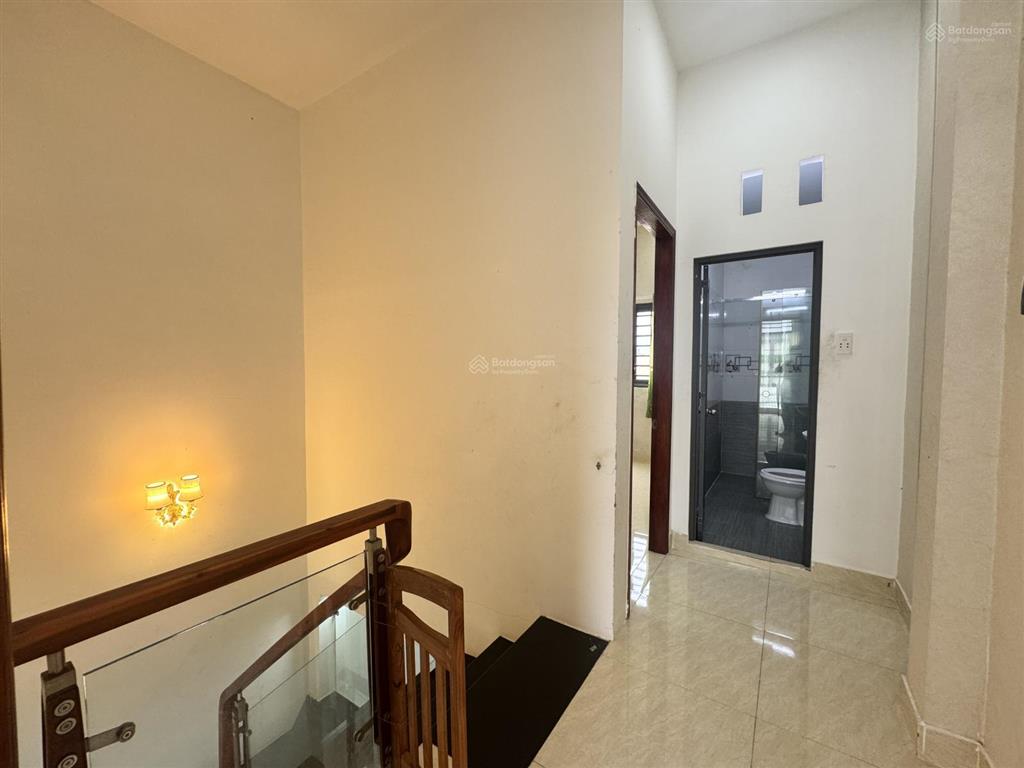 Bán nhà sổ hồng riêng hỗ trợ vay ngân hàng mặt tiền hẻm 4m