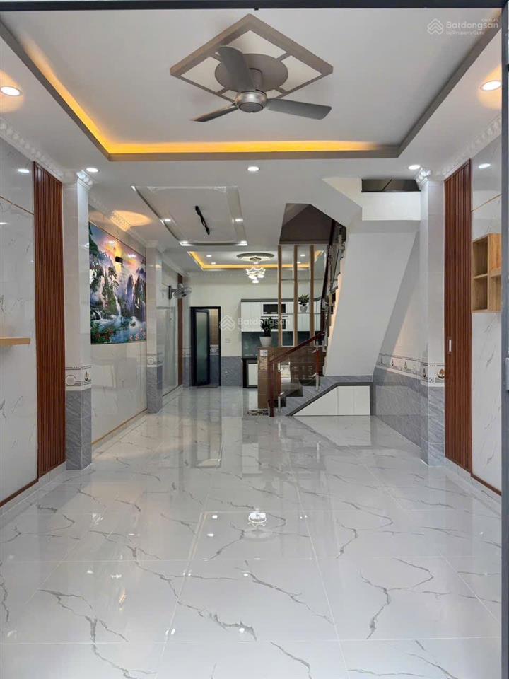 Nhà mới xây 2 lầu sân thượng 4 phòng ngủ đường 10m | lê văn lương nối dài long hậu