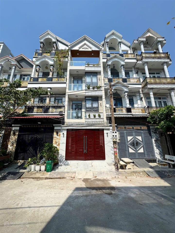 Nhà mới xây 2 lầu sân thượng 4 phòng ngủ đường 10m | lê văn lương nối dài long hậu