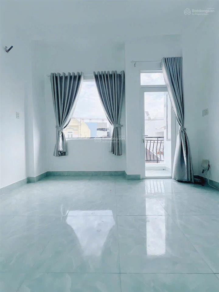 Nhà sổ hồng riêng 3 lầu, 6 phòng ngủ  đg lê văn lương nhà bè, ngay cầu long kiển
