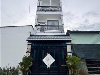 Nhà sổ hồng riêng 3 lầu, 6 phòng ngủ  đg lê văn lương nhà bè, ngay cầu long kiển
