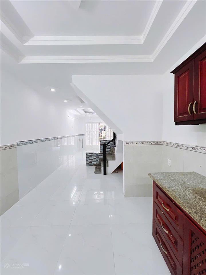 Bán nhà sổ đsh, đường lê văn lương, hẻm xe hơi, ngay cầu long kiển