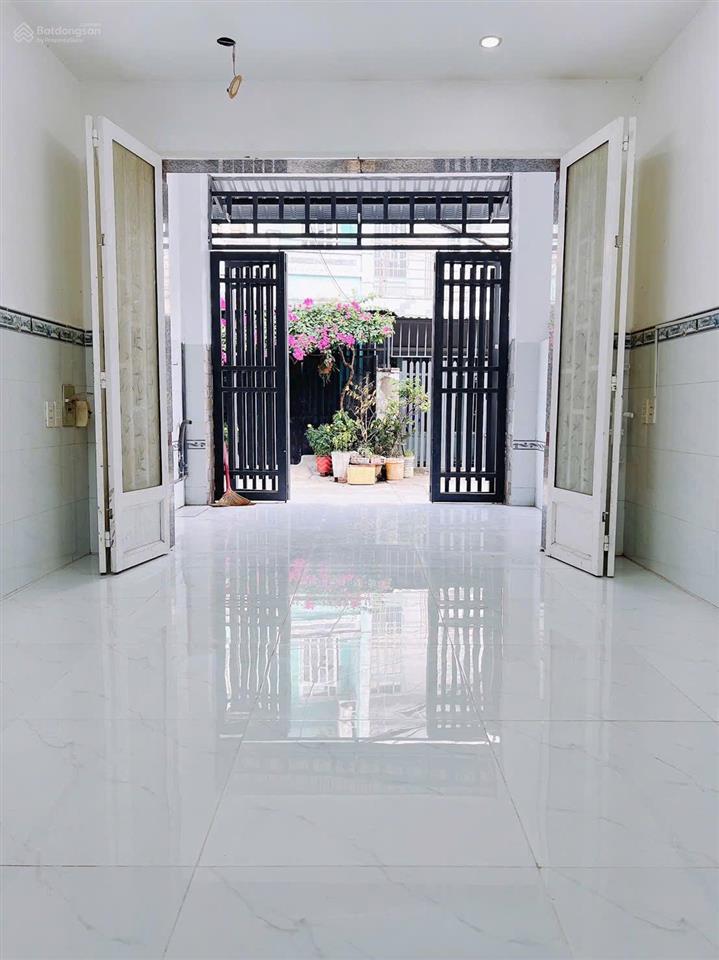 Bán nhà sổ đsh, đường lê văn lương, hẻm xe hơi, ngay cầu long kiển