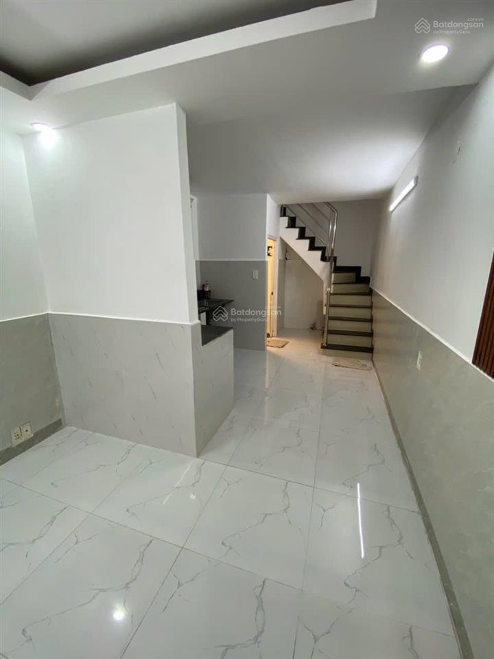 Bán nhà phước kiển, đường lê văn lương, ngay cầu long kiển