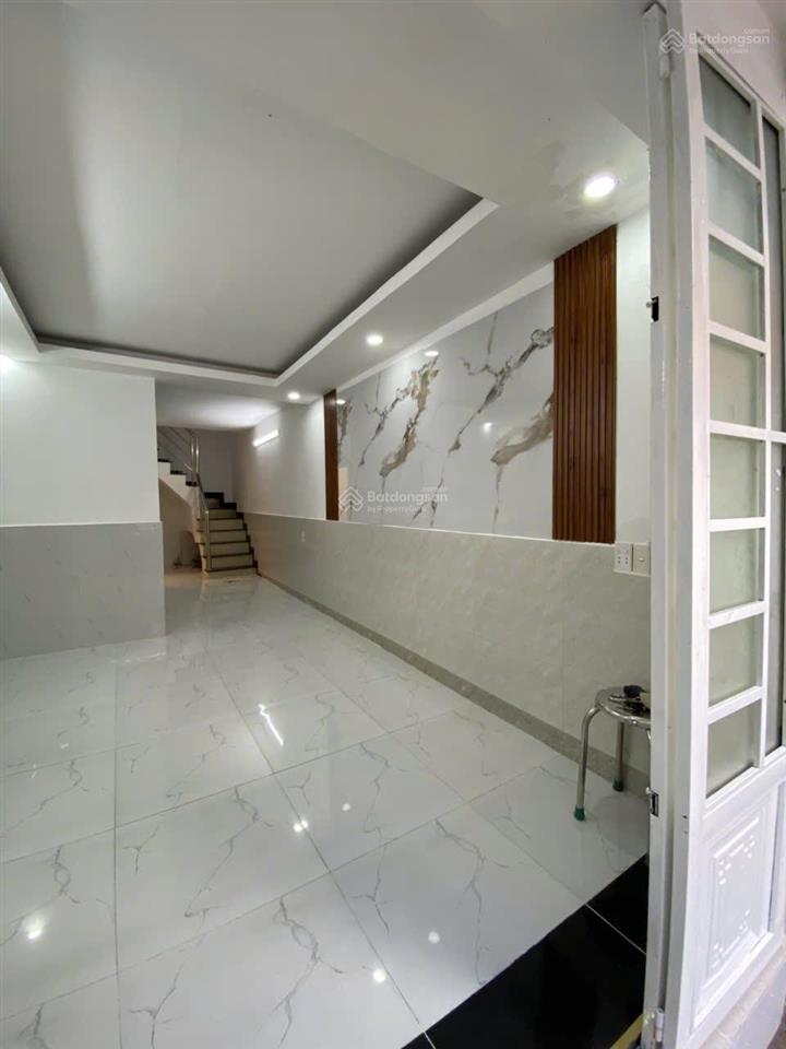 Bán nhà phước kiển, đường lê văn lương, ngay cầu long kiển