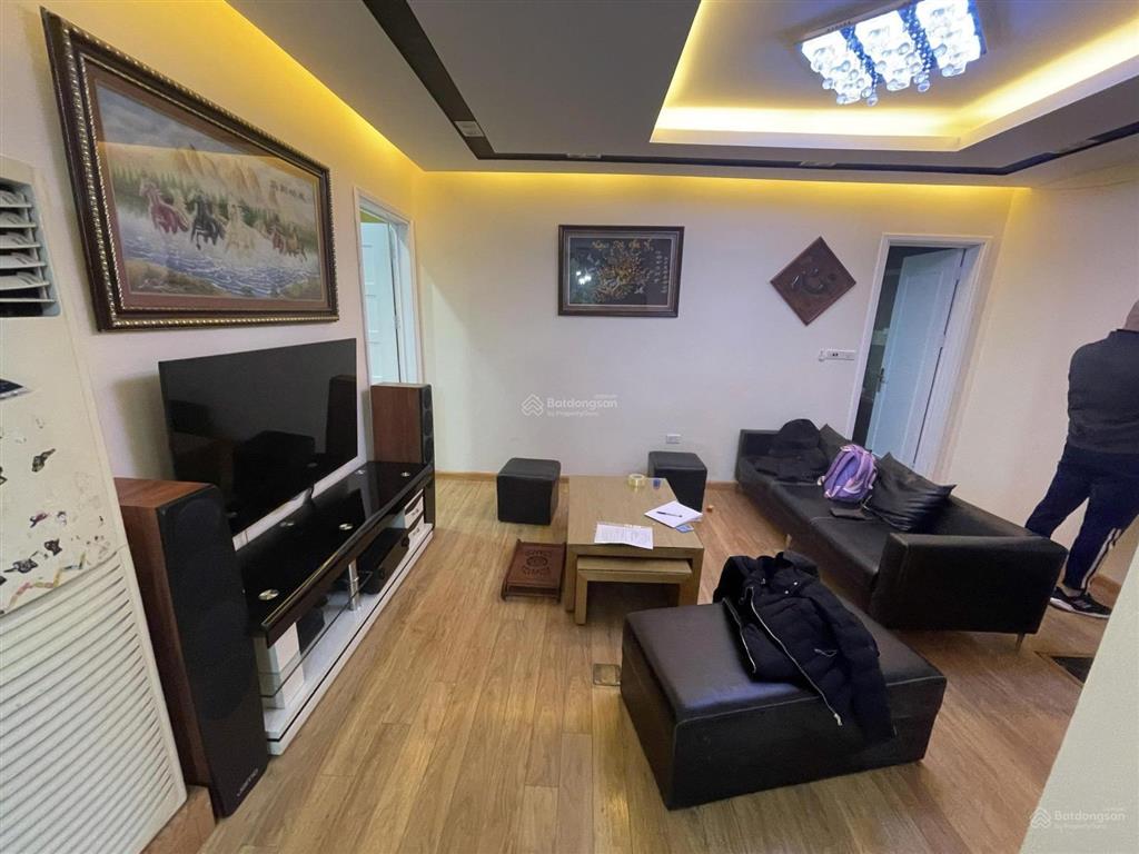 Chính chủ gửi cho thuê 2pn, 2wc tại hei tower, 90m², chỉ 15tr ngay gần trường phan đình giót