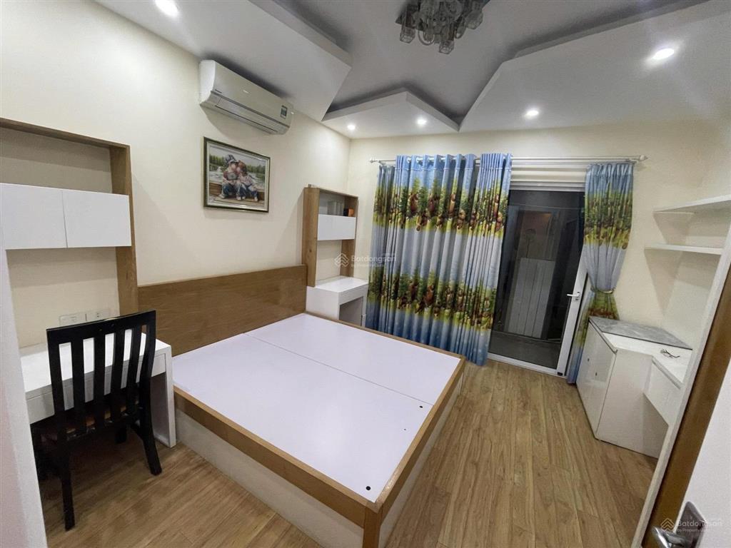 Chính chủ gửi cho thuê 2pn, 2wc tại hei tower, 90m², chỉ 15tr ngay gần trường phan đình giót