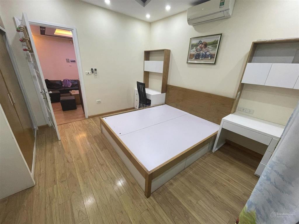 Chính chủ gửi cho thuê 2pn, 2wc tại hei tower, 90m², chỉ 15tr ngay gần trường phan đình giót