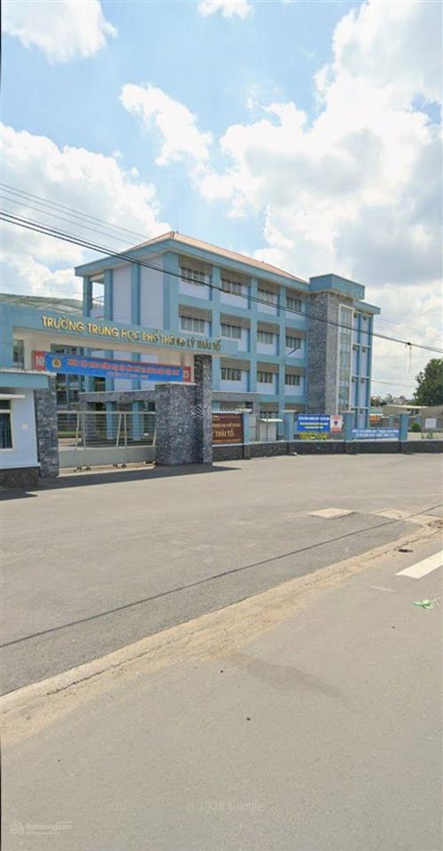 Biệt thự hoàn gia,tặng fun nội thất dt 100 m2,hoàn công 224m2.giá 7,7 tỷ.khu nhà ở phú hồng thịnh 5