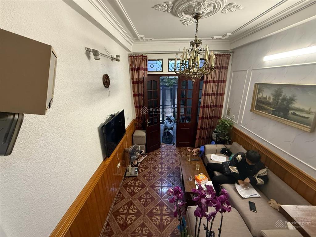 Phố nguyễn khoái, hai bà trưng nhà 3 tầng 43m2 9,3 tỷ