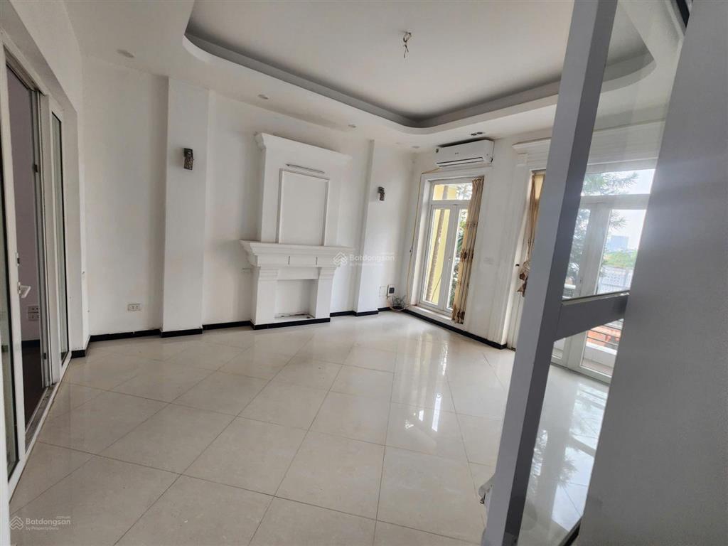 Cho thuê nhà làm văn phòng ,nhà ở tại âu cơ, 30 triệu, 130m2, view đẹp, nhiều tiện ích