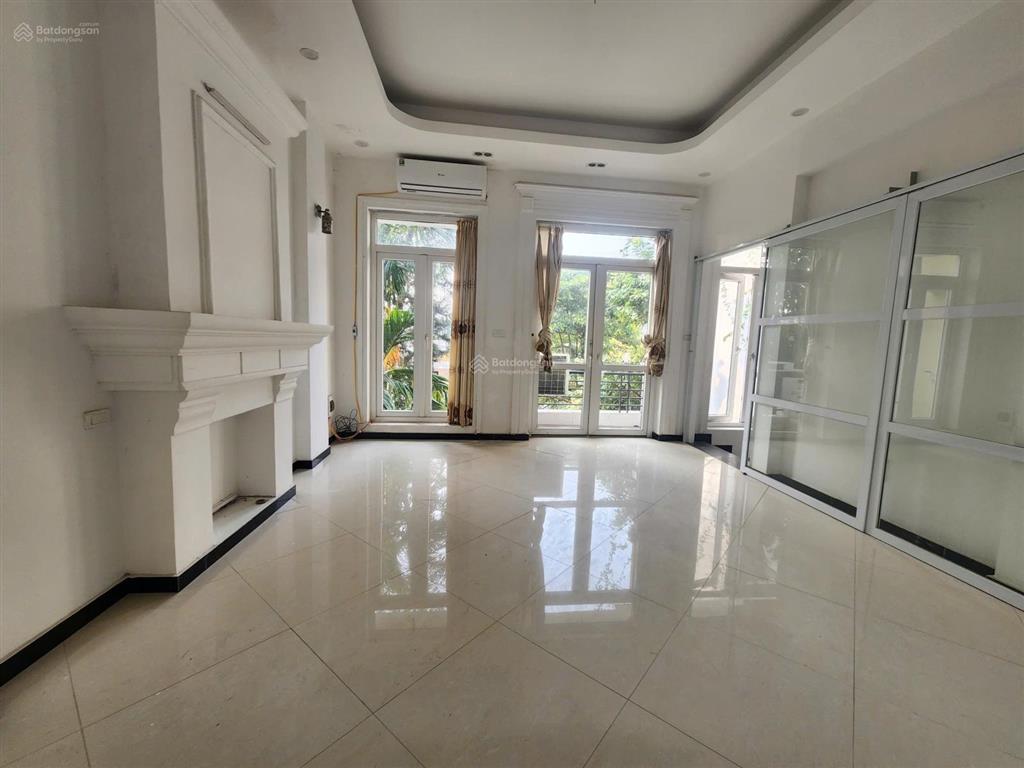 Cho thuê nhà làm văn phòng ,nhà ở tại âu cơ, 30 triệu, 130m2, view đẹp, nhiều tiện ích