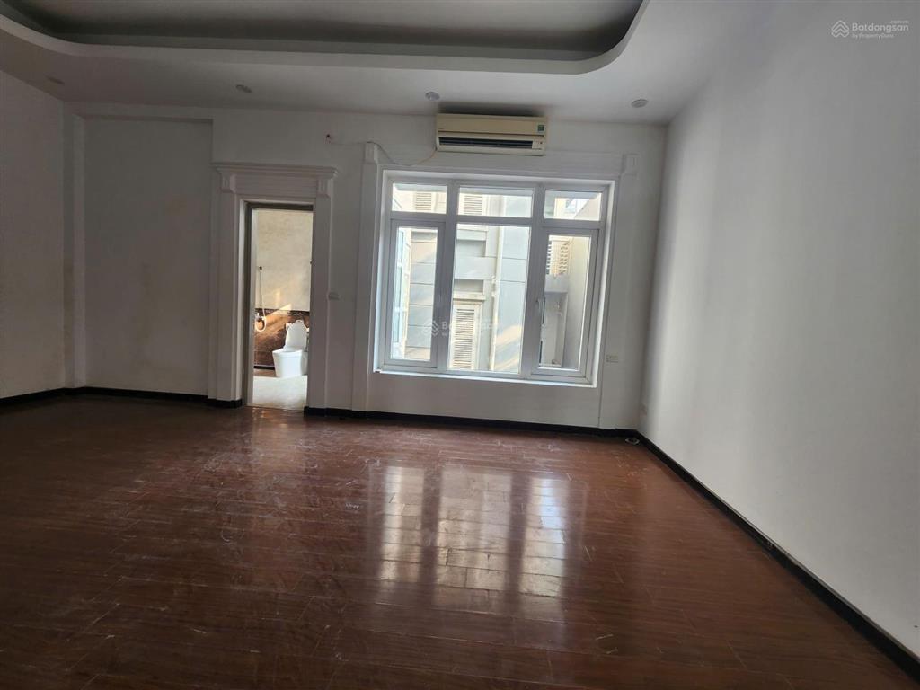 Cho thuê nhà làm văn phòng ,nhà ở tại âu cơ, 30 triệu, 130m2, view đẹp, nhiều tiện ích