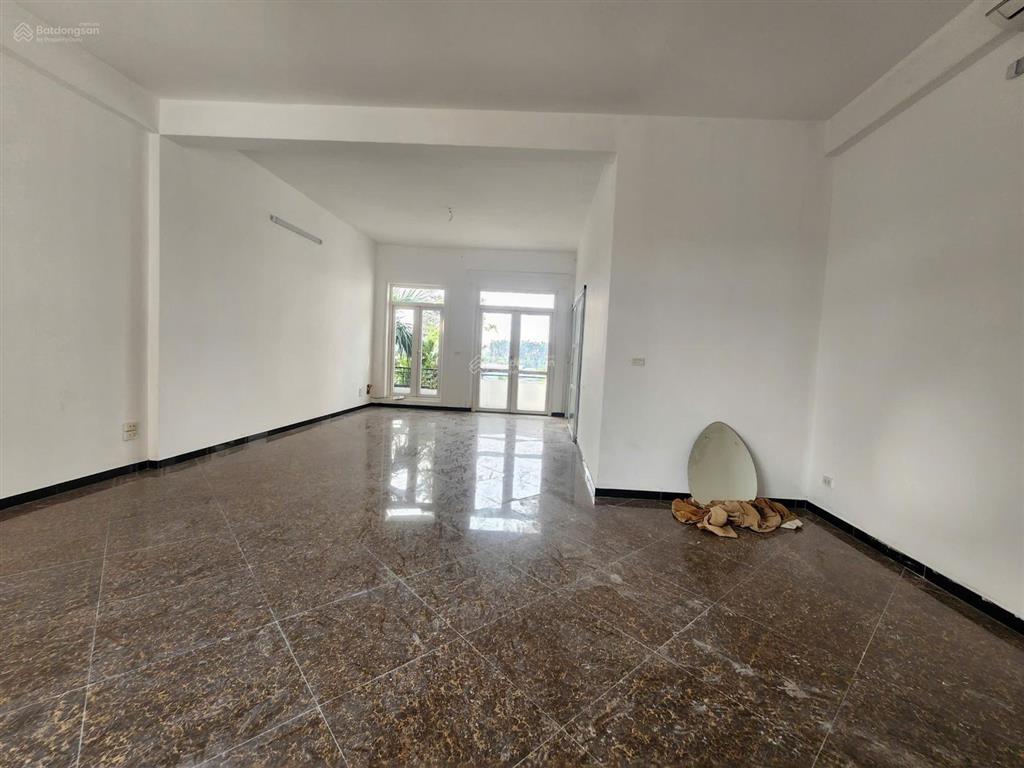 Cho thuê nhà làm văn phòng ,nhà ở tại âu cơ, 30 triệu, 130m2, view đẹp, nhiều tiện ích